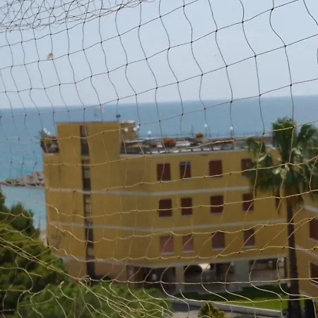 Apartment Casa Caliandro San Lorenzo al Mare
